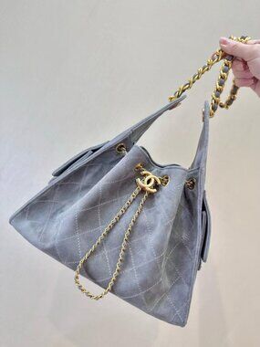 Classic CHANEL   bag: A Stylish and Versatile Choice for Elegance